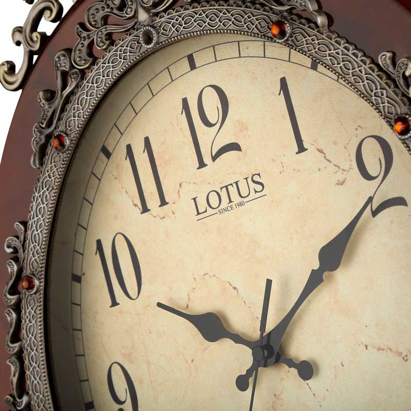ساعت دیواری چوبی لوتوس مدل 1801